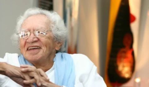 Escritores e amigos prestam suas últimas homenagens a Thiago de Mello