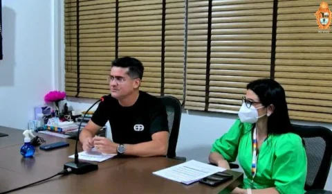 Prefeito David Almeida fala a respeito da explosão de casos da Covid-19 em Manaus
