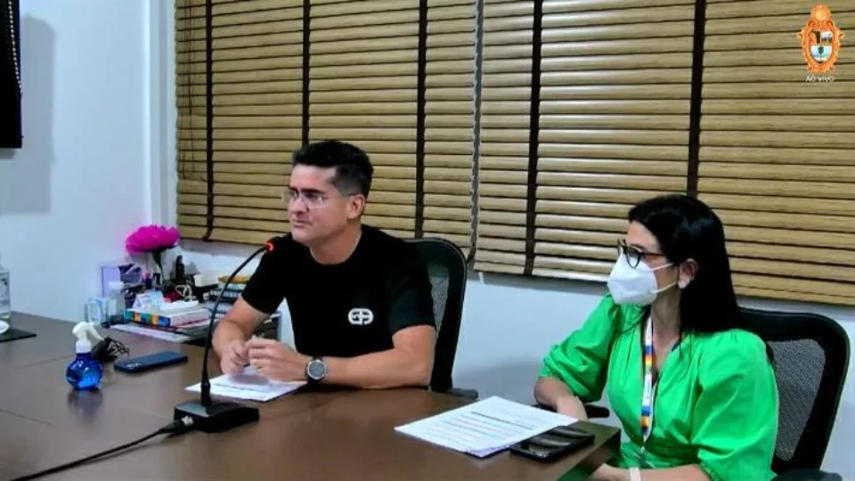 Prefeito David Almeida fala a respeito da explosão de casos da Covid-19 em Manaus