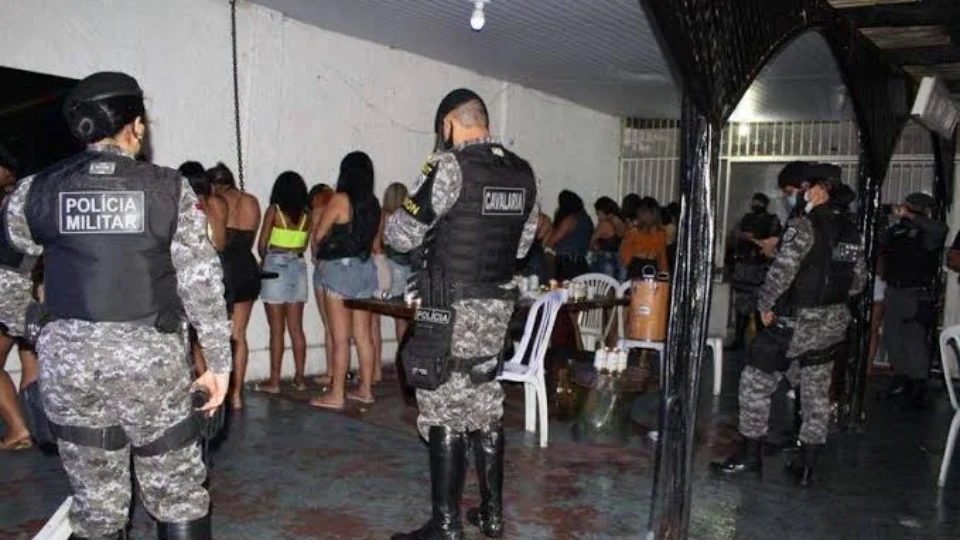 Oito festas clandestinas são fechadas pela polícia, neste sábado em Manaus
