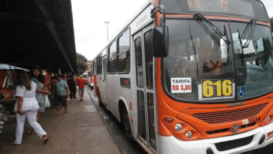 Linha de ônibus 616, que circula no Campus Ufam até o T2, será suspensa ...