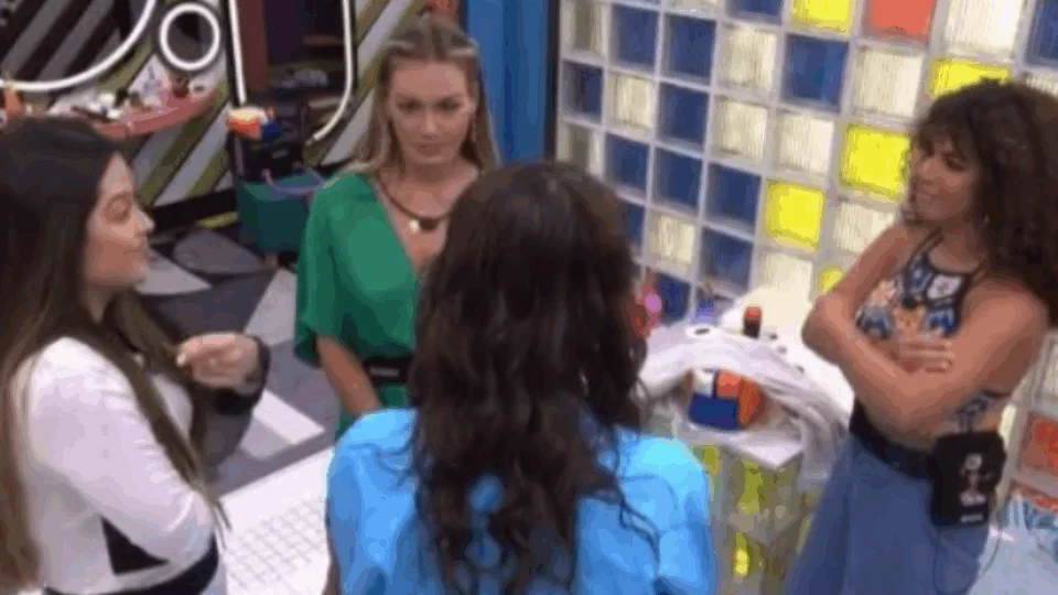 BBB22: Eslô e Laís imitam macaco e web aponta racismo contra Natália