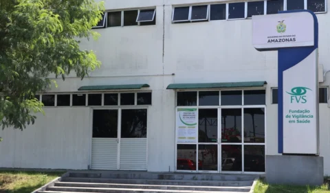 Orientações sobre o covid-19 são dadas em shoppings de Manaus por equipes de saúde