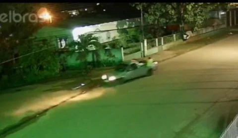 Após se desequilibrar e cair da carroceria de carro, mulher morre ao bater a cabeça, no Amazonas