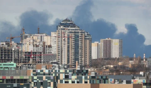 Foguetes matam 11 na cidade ucraniana de Kharkiv, diz autoridade