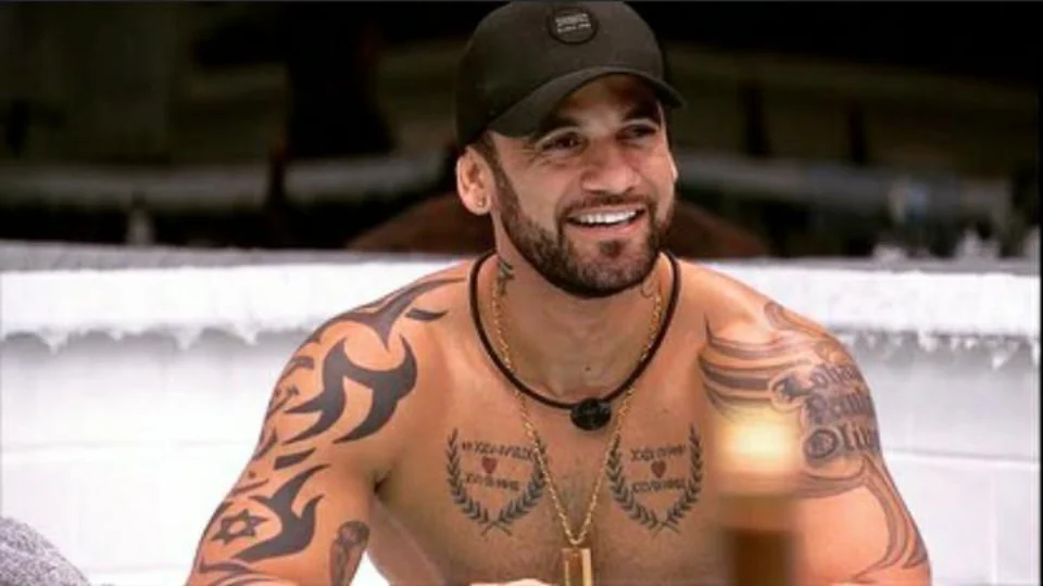 Ex-BBB Hadson Nery, o Hadballa, é anunciado como novo técnico pelo Santos do Amapá