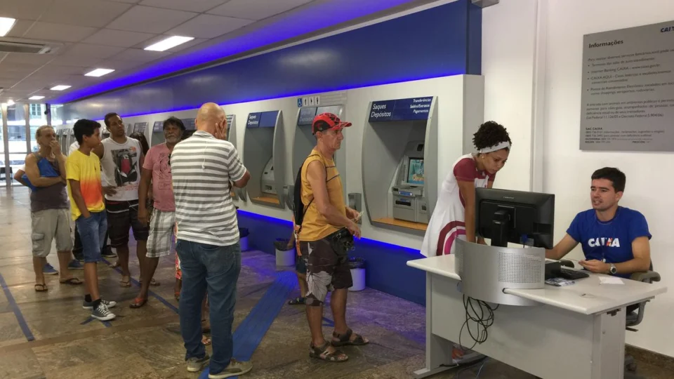 Bancos fecham no carnaval e reabrem na quarta-feira de Cinzas (02)