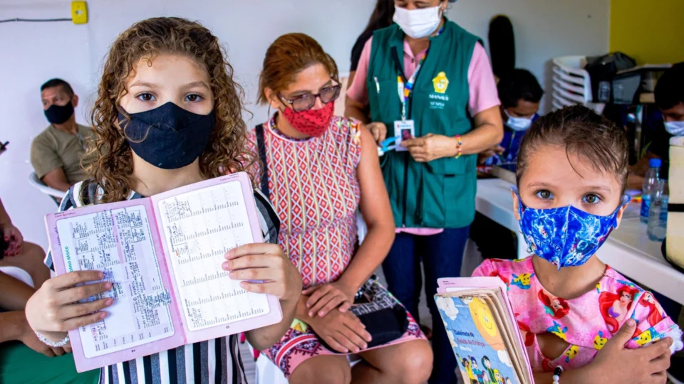 Confira pontos de vacinação contra Covid-19 nesta sexta-feira, em Manaus