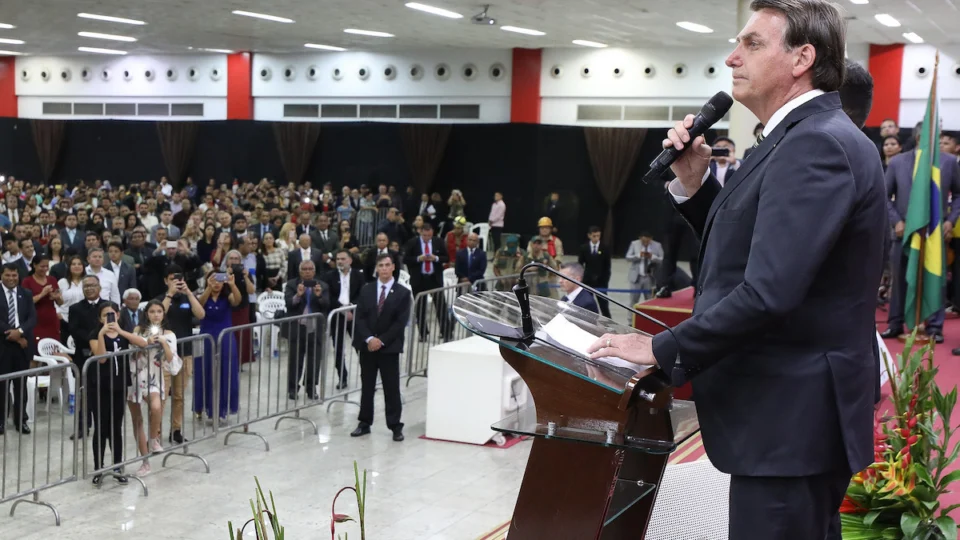Sociólogo classifica de doentes e alienados bolsonaristas amazonenses