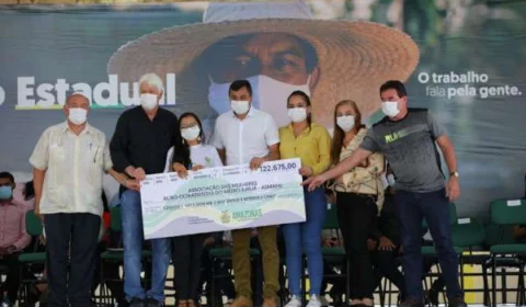 Governador Wilson Lima entrega R$ 700 mil ao esporte e lança projeto para alcançar 5 mil crianças e adolescentes