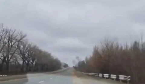 Vídeo: jornalistas são atacados em cidade separatista da Ucrânia