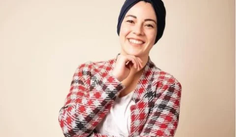 Mulher vítima de estupro, é condenada a 100 chibatadas e prisão no Catar