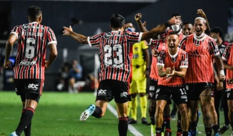 São Paulo bate o Santos por 3 x 0 na Vila Belmiro pelo Paulistão
