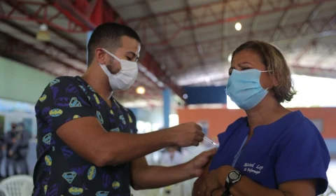 Covid-19: Amazonas já aplicou 6.525.883 doses de vacina até este sábado