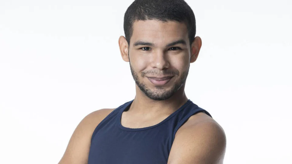 BBB22: Vyni é examinado e medicado após sintomas de Covid-19