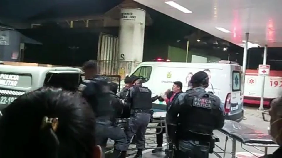 VÍDEO: criminosos tentam esquartejar homem, mas são mortos em intervenção policial