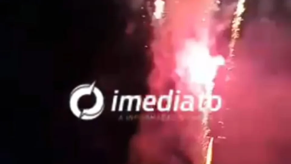 VEJA VÍDEOS: Queima de fogos de artifício é visto por toda Manaus na noite desta quinta-feira