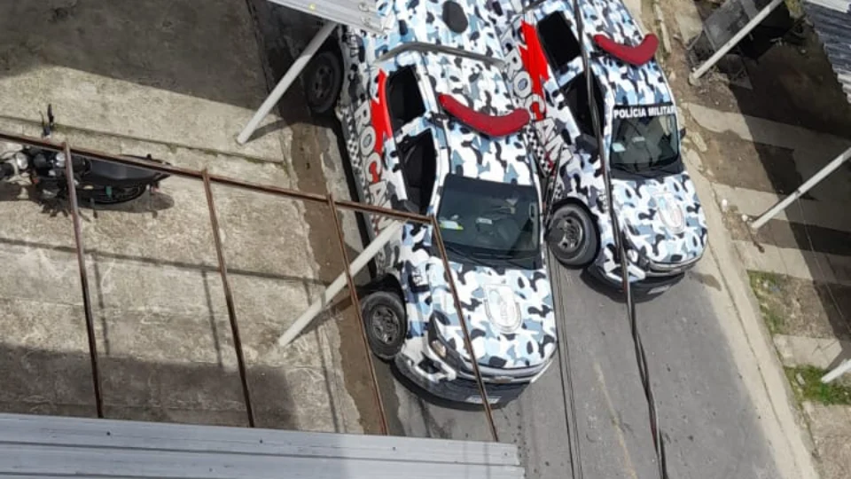 VEJA VÍDEO: Criminosos trocam tiros com a Rocam e levam a pior