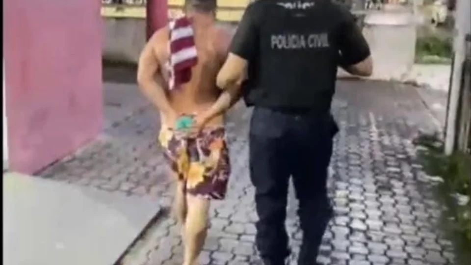 Veja vídeo! homem apalpa mulher e é preso em Manaus