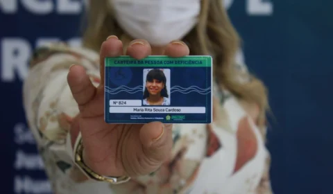 Alerta: Carteira da Pessoa com Deficiência é falsificada, mas é identificada