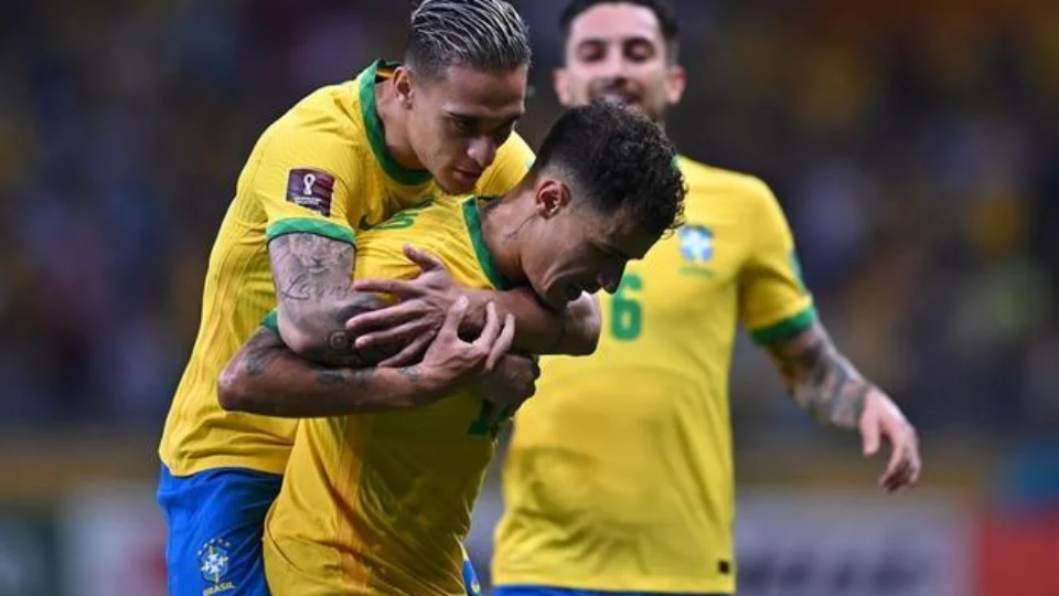 Eliminatórias: Brasil goleia Paraguai com 4 gols a 0 no Mineirão