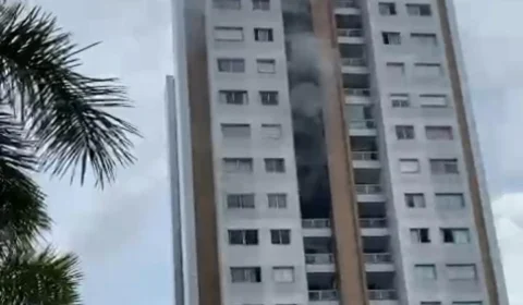 VÍDEO: incêndio atinge apartamento em Manaus