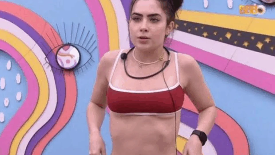 Jade Picon usa calcinha descartável no BBB 22 e repercute nas redes sociais