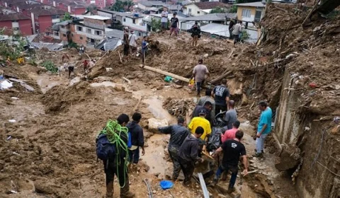 Número de mortos em Petrópolis chega a 120; 116 estão desaparecidos; Veja vídeos
