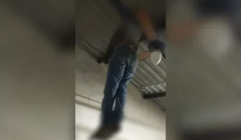 Ladrão tenta entrar em igreja e morre pendurado no telhado