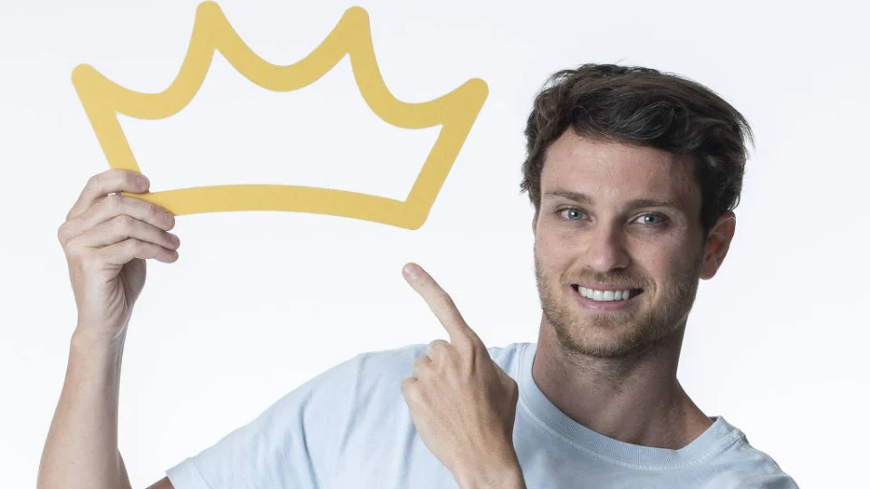 BBB22: Lucas Bissoli é coroado líder por sorteio após prova de quase 24 horas