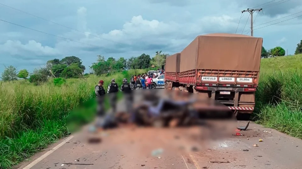 Grave acidente! colisão entre veículos deixa mortos e feridos; vídeo