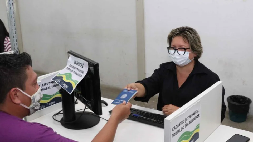 Está desempregado? Confira 114 vagas de emprego para esta terça-feira