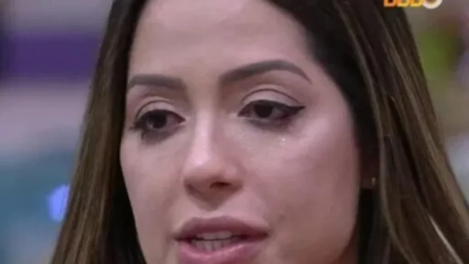 BBB22. Laís chora e pede perdão a Arthur: “Homem maravilhoso”