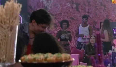 BBB22: Natália fica indignada com dança sensual entre Eli e Lina