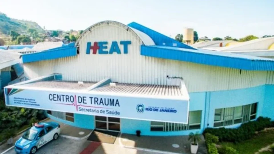 Urgente: tiroteio deixa três mortos e um PM baleado na cabeça em bar