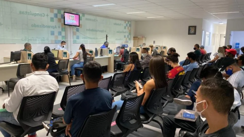 Sines ofertam mais de 500 vagas nesta sexta-feira (22) em Manaus