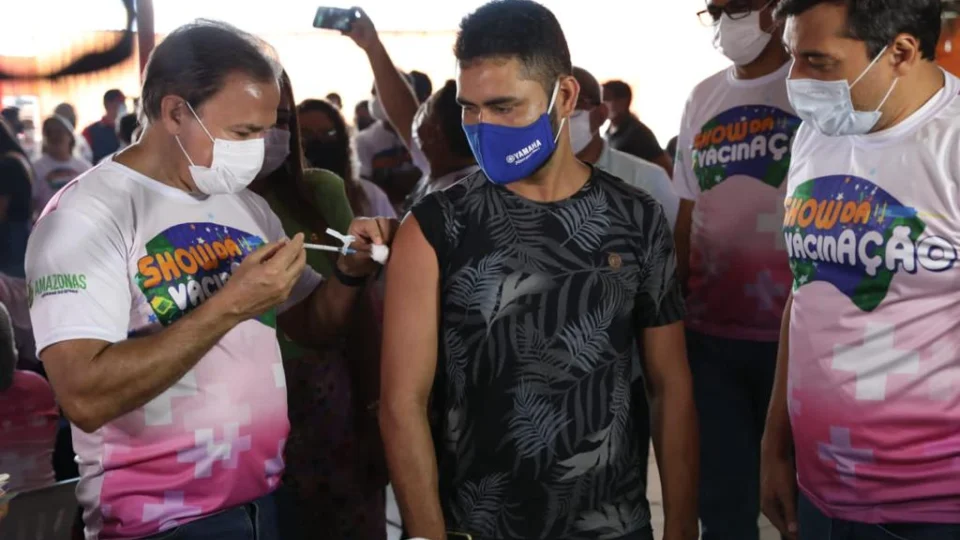 Show da Vacinação: Mais de 3 mil doses são aplicadas na campanha em casas de show de Manaus