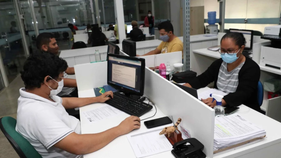 Está desempregado? Confira as 55 vagas de emprego em diversas áreas para esta segunda-feira