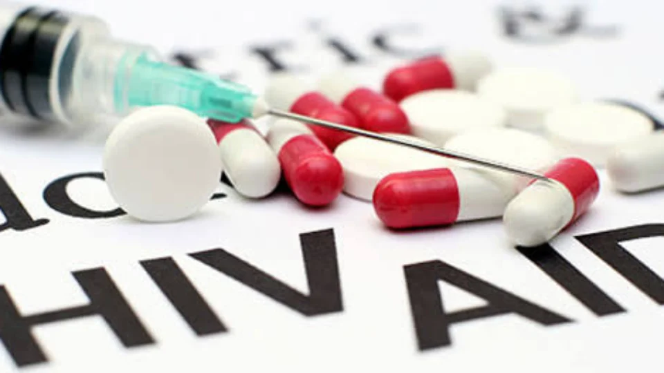 Medicamento injetável na prevenção do HIV estará disponível em breve no AM, afirma infectologista do Tropical