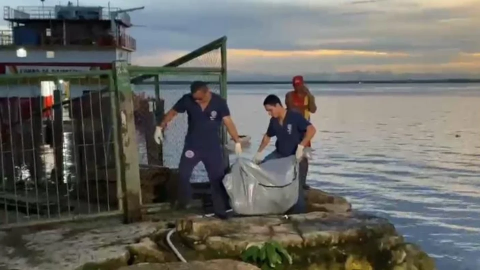 Corpo sem cabeça é encontrado dentro de um saco de fibra em Manaus