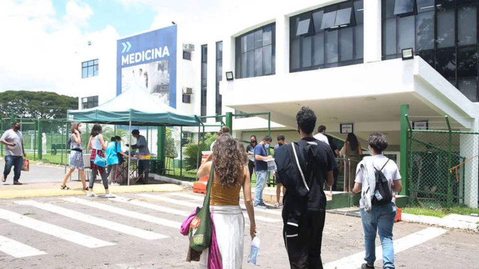 Divulgada a lista dos aprovados na primeira chamada do Prouni 2022; confira