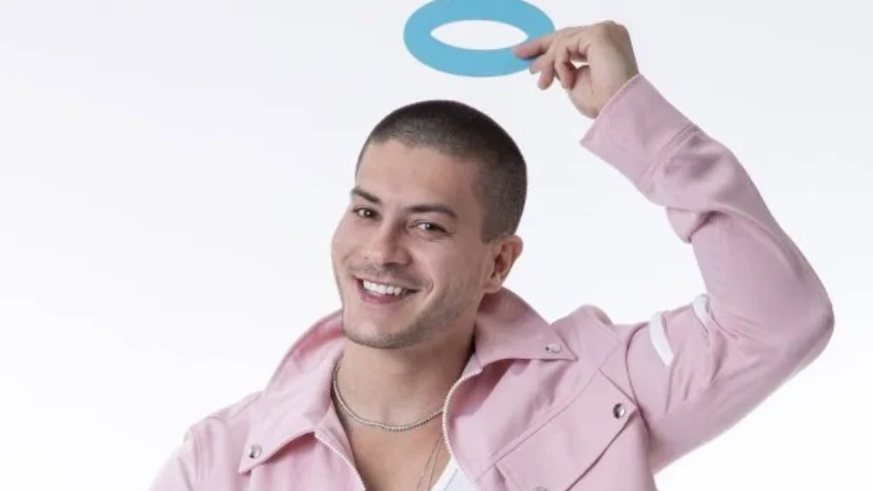 VEJA VÍDEO: Arthur Aguiar é o novo anjo e gera polêmica “Aguente as consequências”