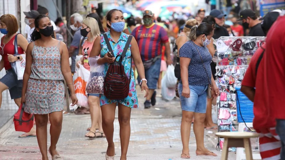 Retorno de carnaval: confira horário de comércio, shoppings e bancos em Manaus