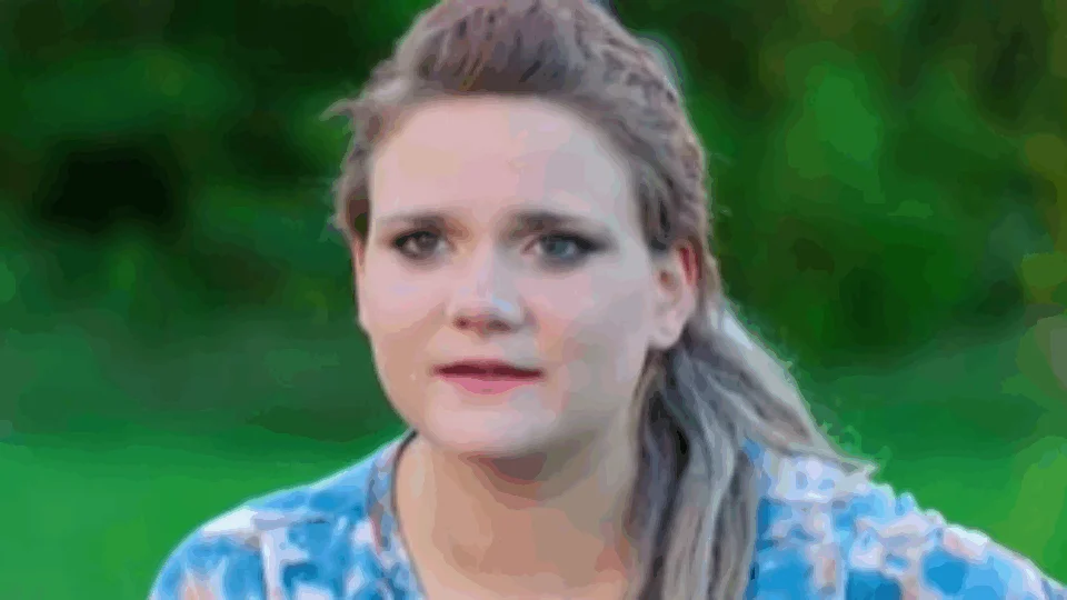 Mulher fica com vibrador preso no reto e passa por cirurgia; veja vídeo