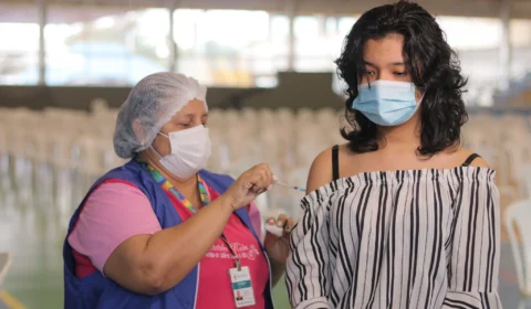 52 pontos de vacinação estão disponíveis para Covid-19 e 170 para influenza e sarampo em Manaus