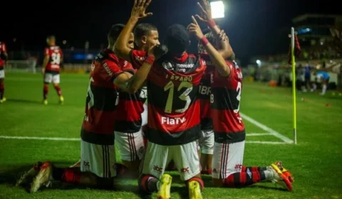 Libertadores: Jogo entre Sporting Cristal e Flamengo é adiado
