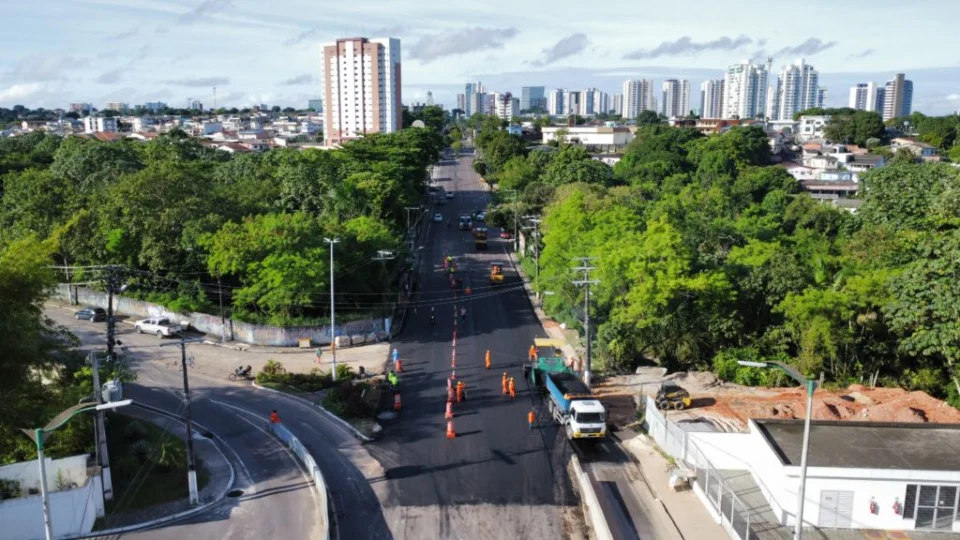 Avenida Umberto Calderaro é liberada para trafégo de veículos
