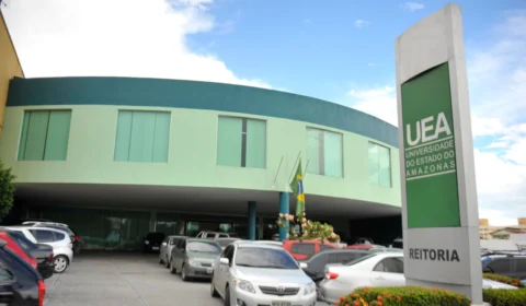 Especialização em Gestão Pública da UEA segue com inscrições até abril; confira