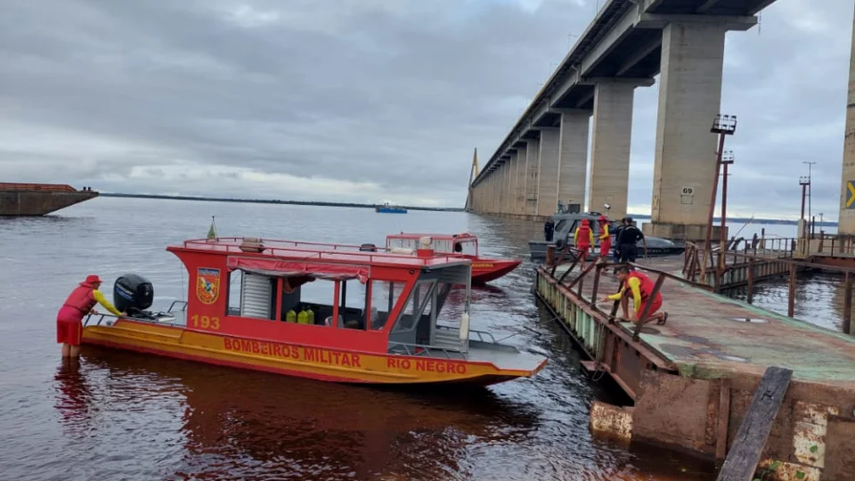 URGENTE| corpo de mulher é  encontrado no Cacau Pirêra; Há suspeita de ser o da paraquedista – veja vídeos