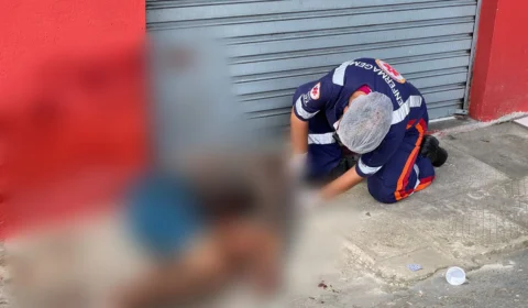 Assaltante é espancado até a morte na zona Leste de Manaus; IMAGENS